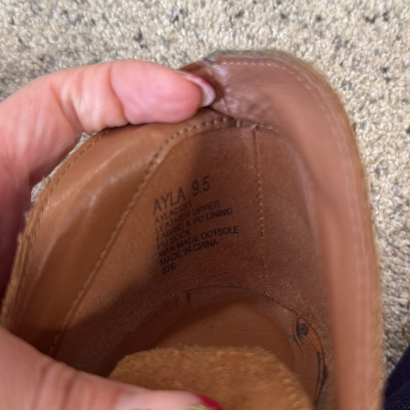 Steve Madden Ayla Brown Suede Bootie Boot Shoe - Picture 4 of 11